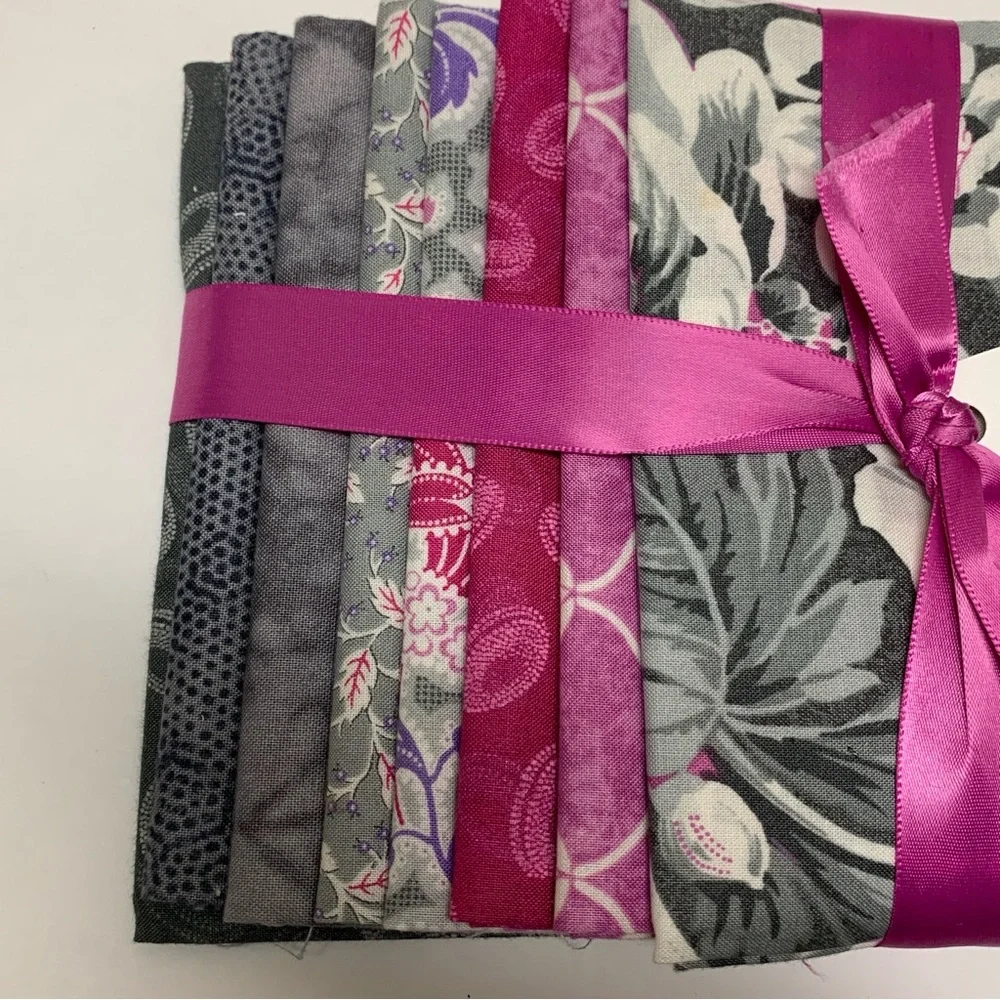 8 Piece Floral Patterned Fat Quarters Bundle Sweet Treat Enchante II Gray Pink
